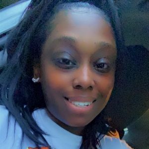 Meet your Posher, Kendra